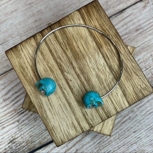 Skull Cuff Bracelet - Picture 3 of 4